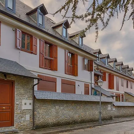 Saplan Real Estate Montlude Apartment *