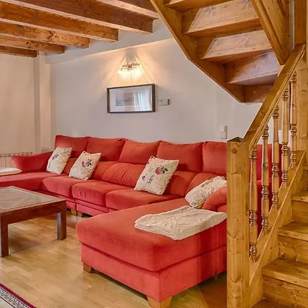 Saplan Real Estate Montlude