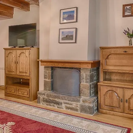 Saplan Real Estate Montlude